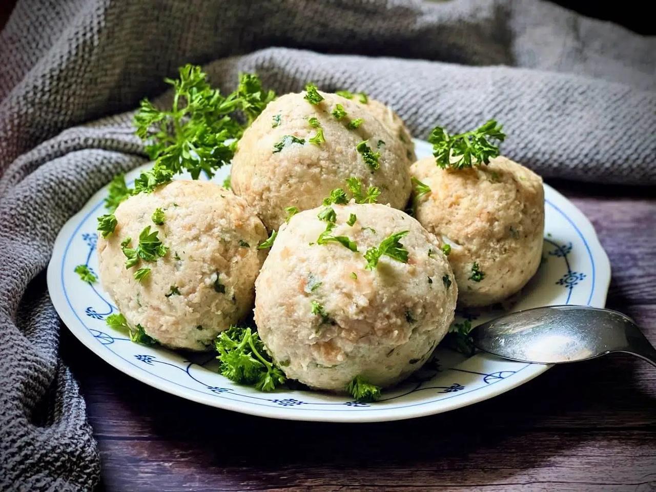 Glutenfreie Semmelknödel aus Tirol